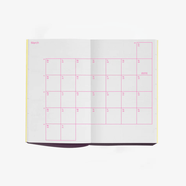 Edition Julie Joliat Agenda Agenda Day One To One 2026 - Berry Milk