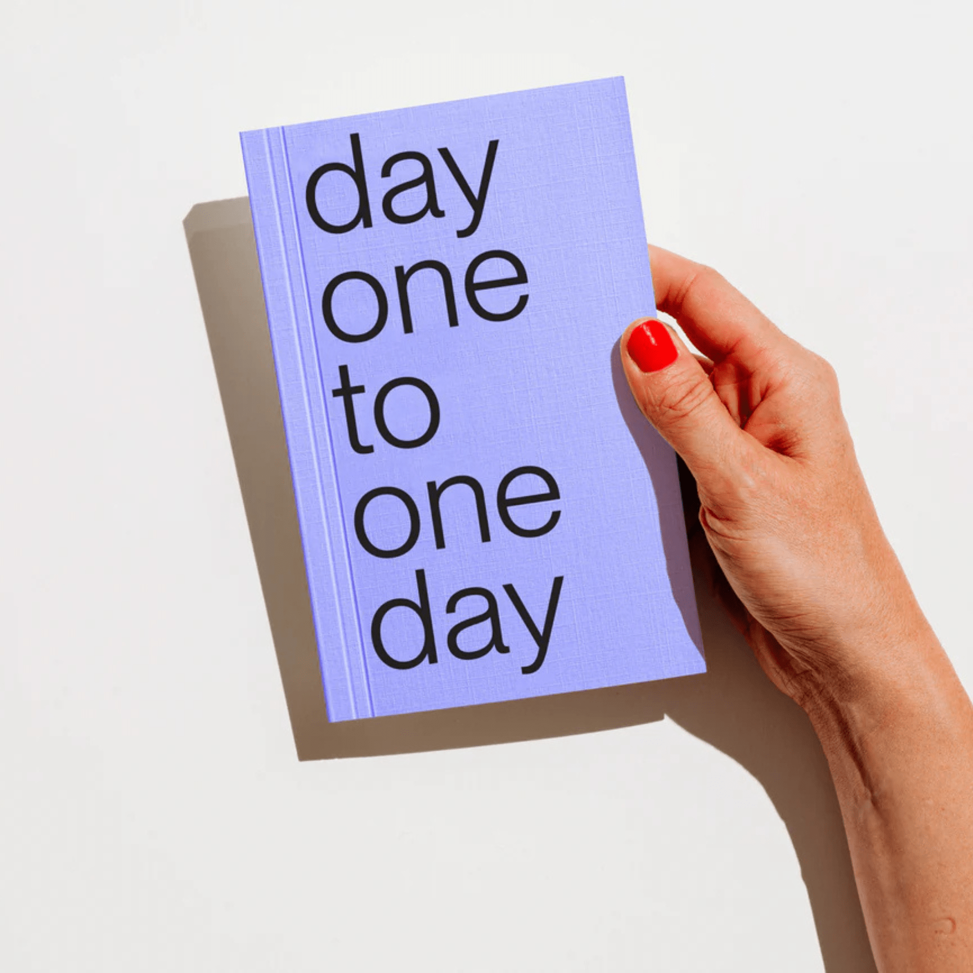 Edition Julie Joliat Agenda Agenda Day One To One 2026 - Berry Milk