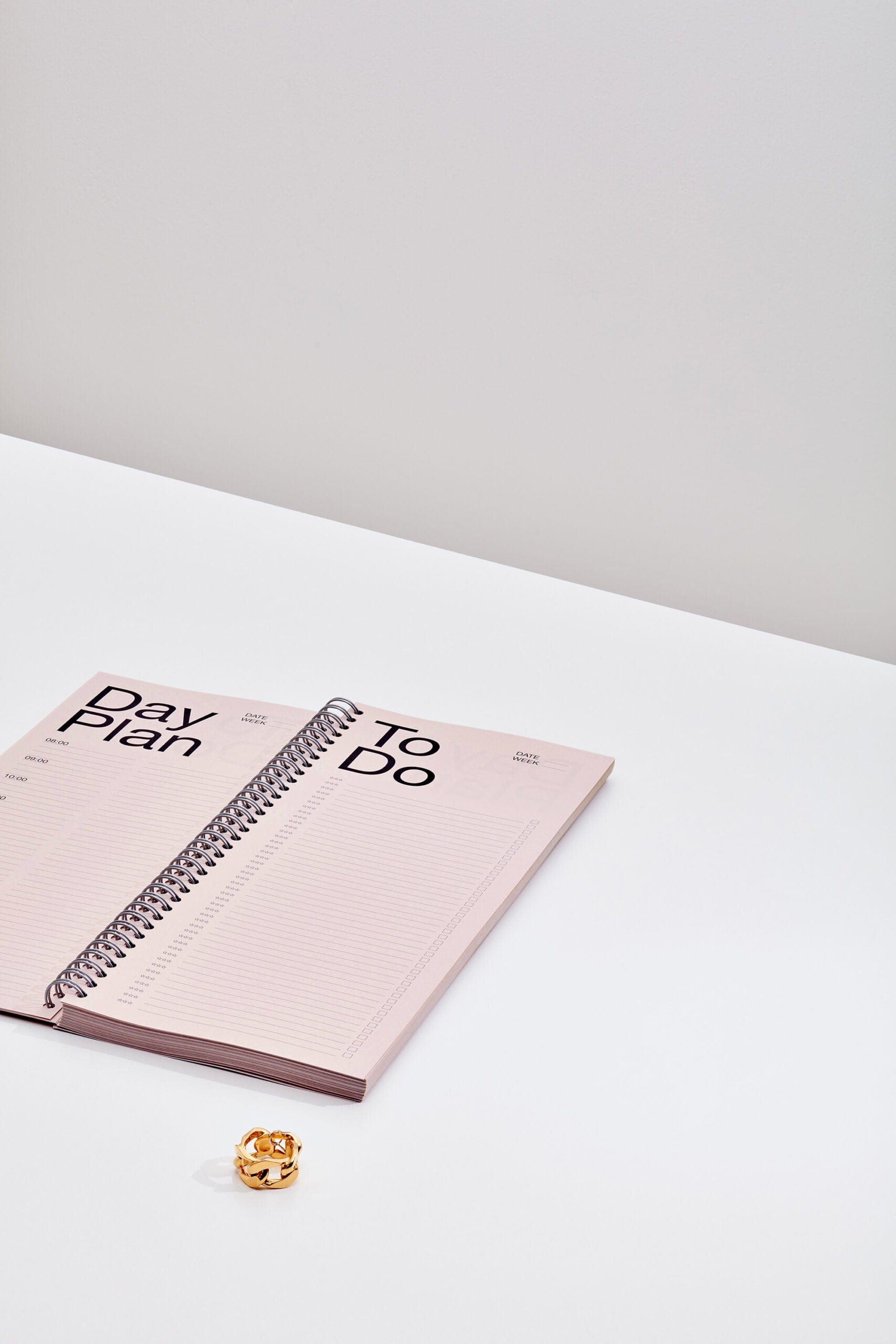 Marjolein Delhaas Planner Day Plan & Things To Do - Washed Pink