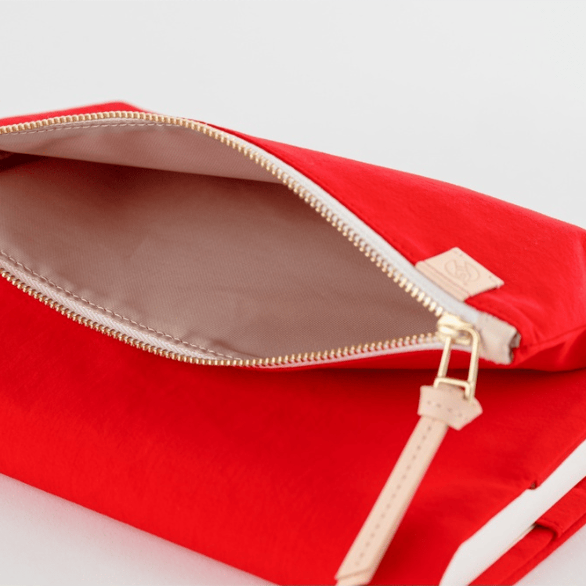 Cover Cousin A5 Tragen - Red