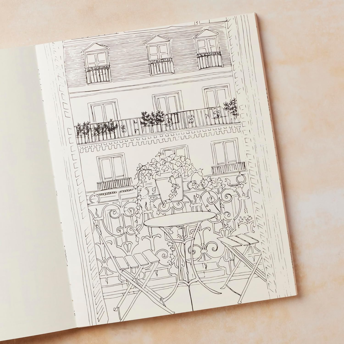 Zoé de Las Cases - Colouring Book Paris