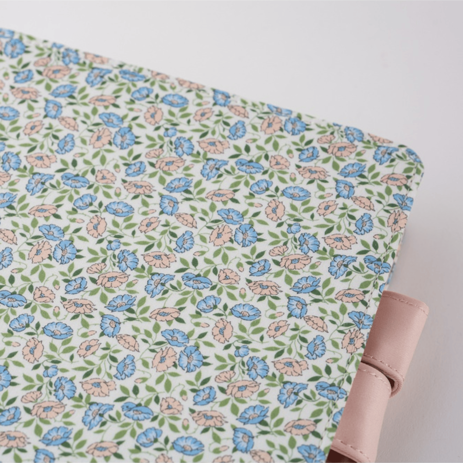 Cover Cousin A5 Liberty Fabrics - Sasha Kiora