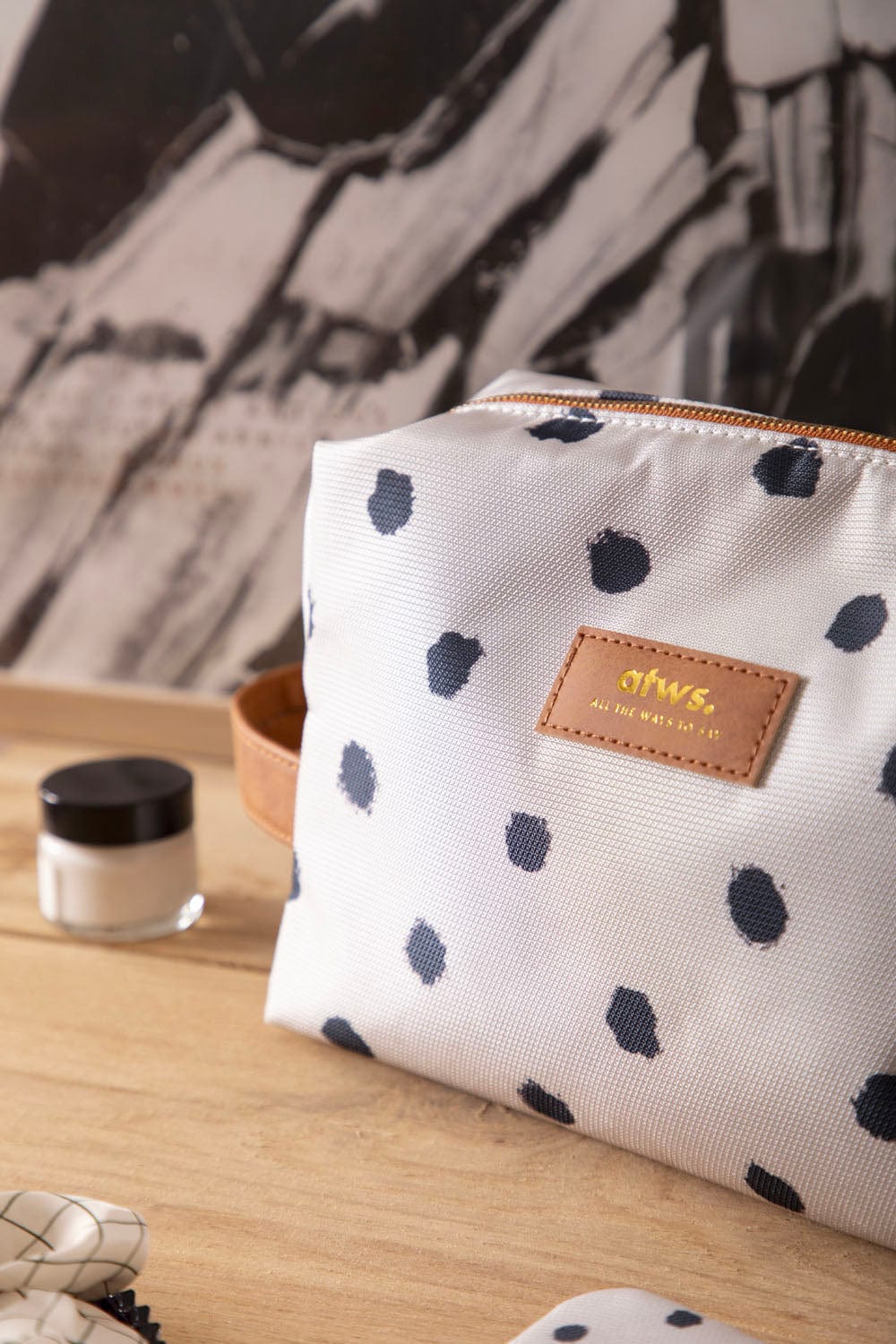 All The Way To Say Accessori Beauty Painted Dots