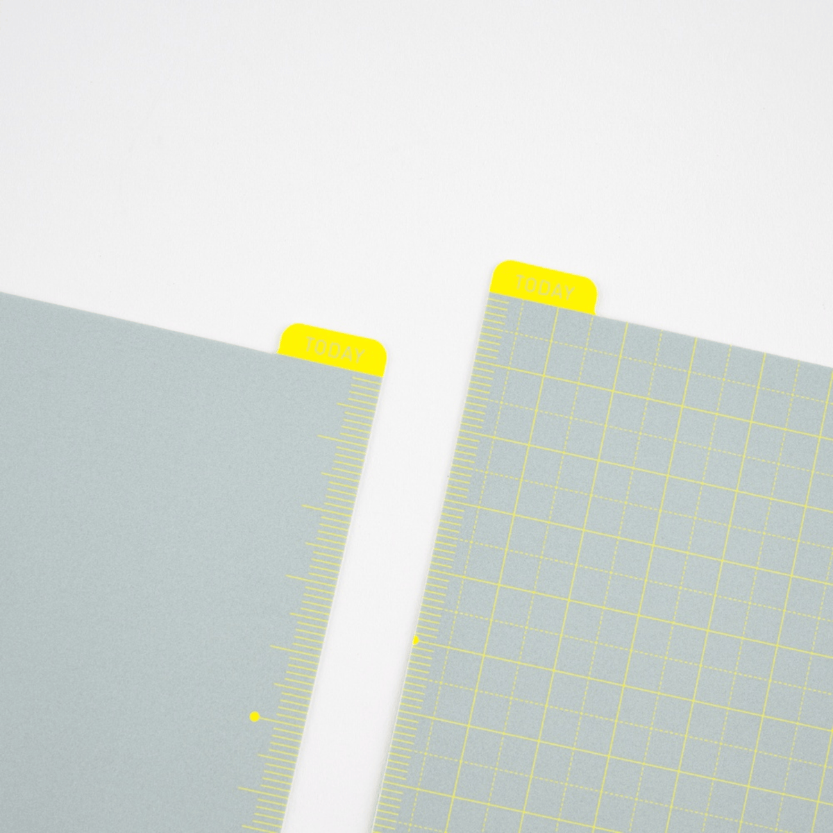 Hobonichi Accessori Hobonichi Accessories: Sottopagina Pencil Board Ice Gray x Yellow