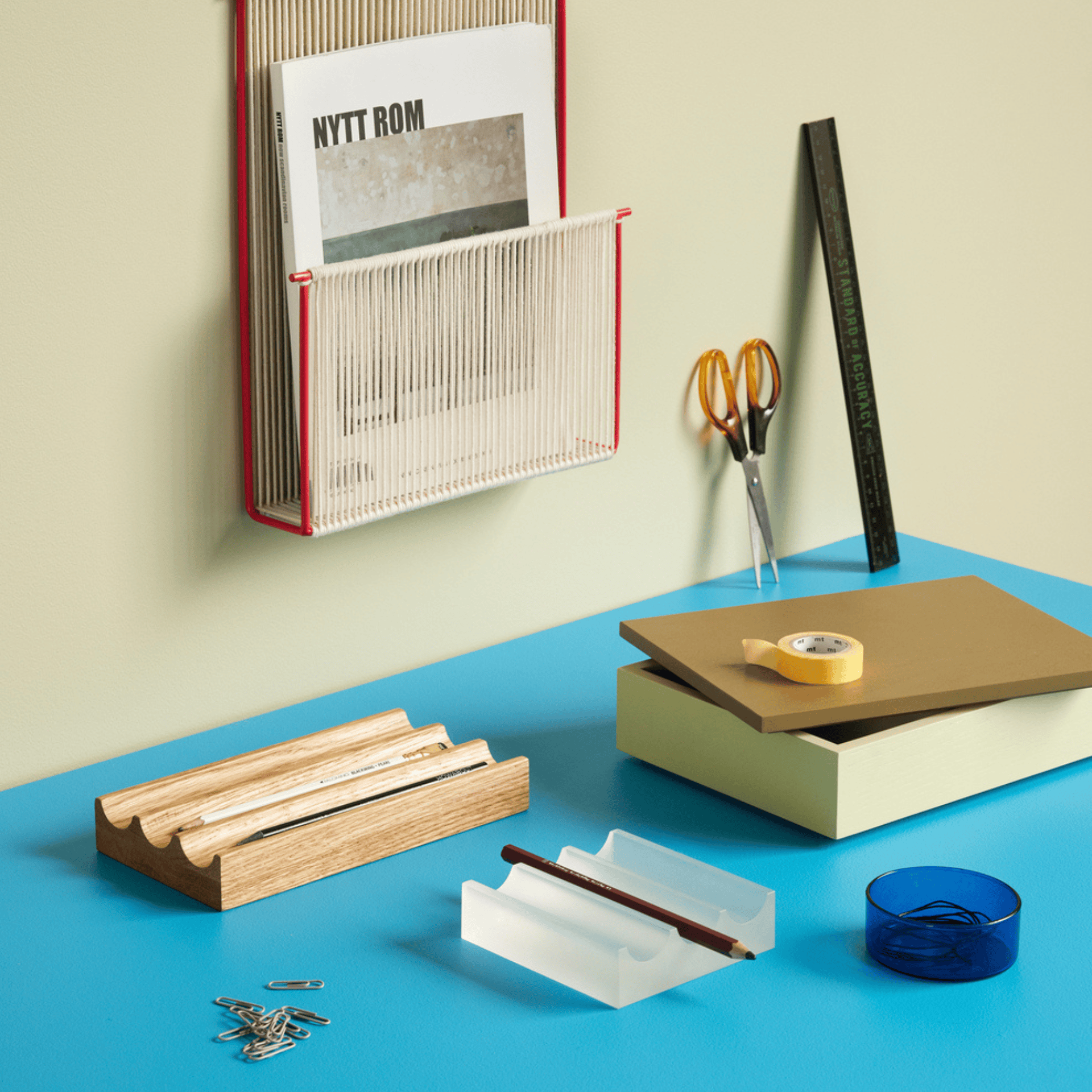 Hübsch Accessori per la scrivania Wave Organiser Frosted