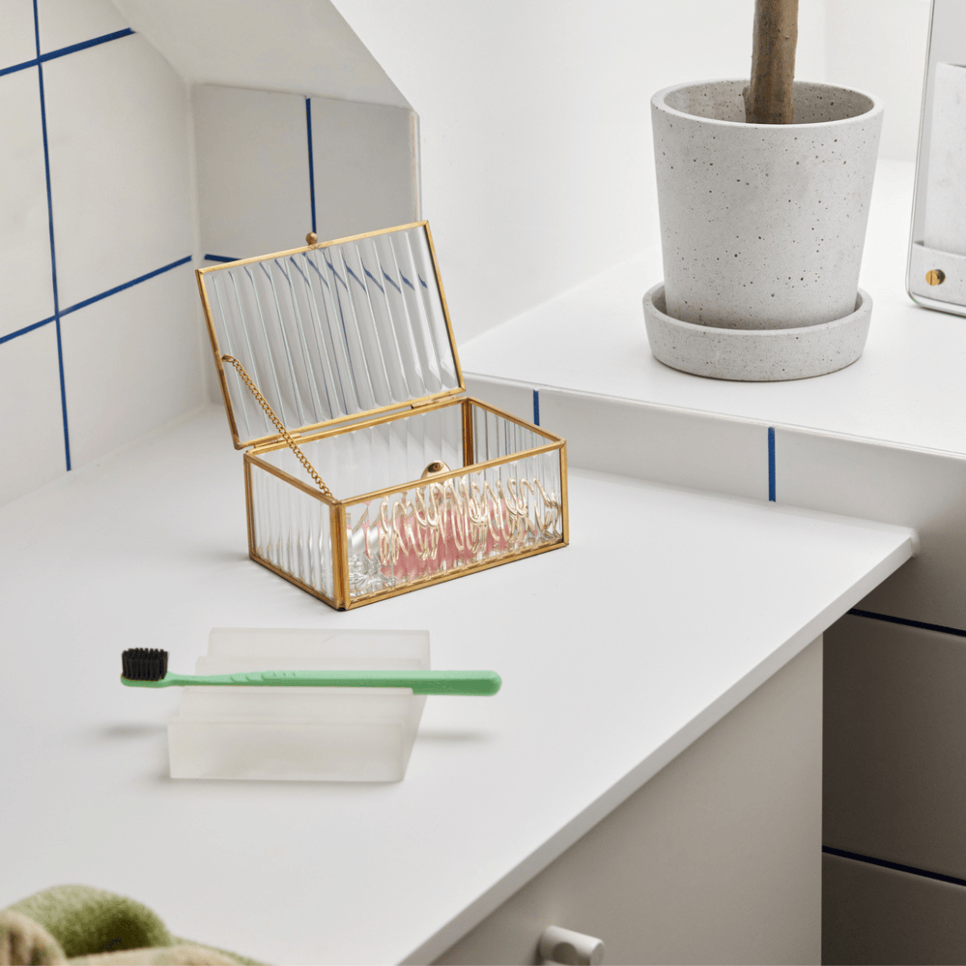 Hübsch Accessori per la scrivania Wave Organiser Frosted