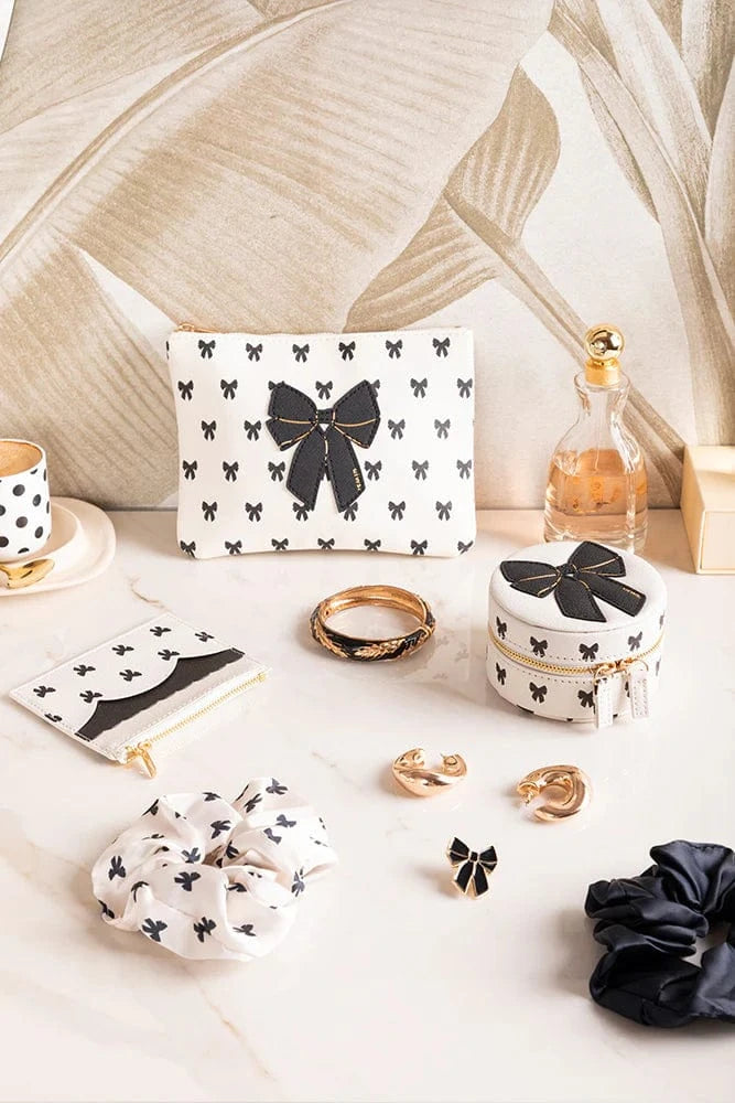 All The Way To Say Accessori Pochette Black Bow