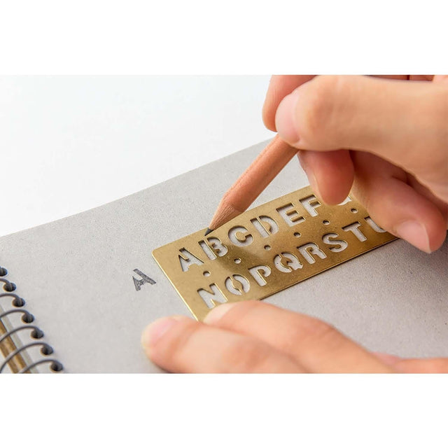 Traveler's Company Japan Accessori TRC BRASS Template Bookmark Alphabet