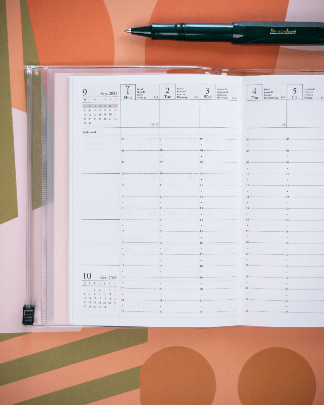 Mark's Tokyo Agenda Agenda Diary Pocket 2025-2026 Mark's Tokyo - GRADIENT