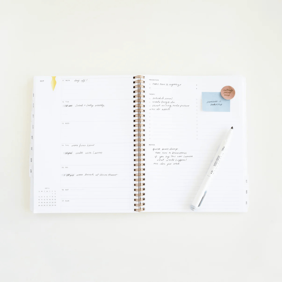 Appointed Agenda Agenda Year Task Planner 2027 - Espresso