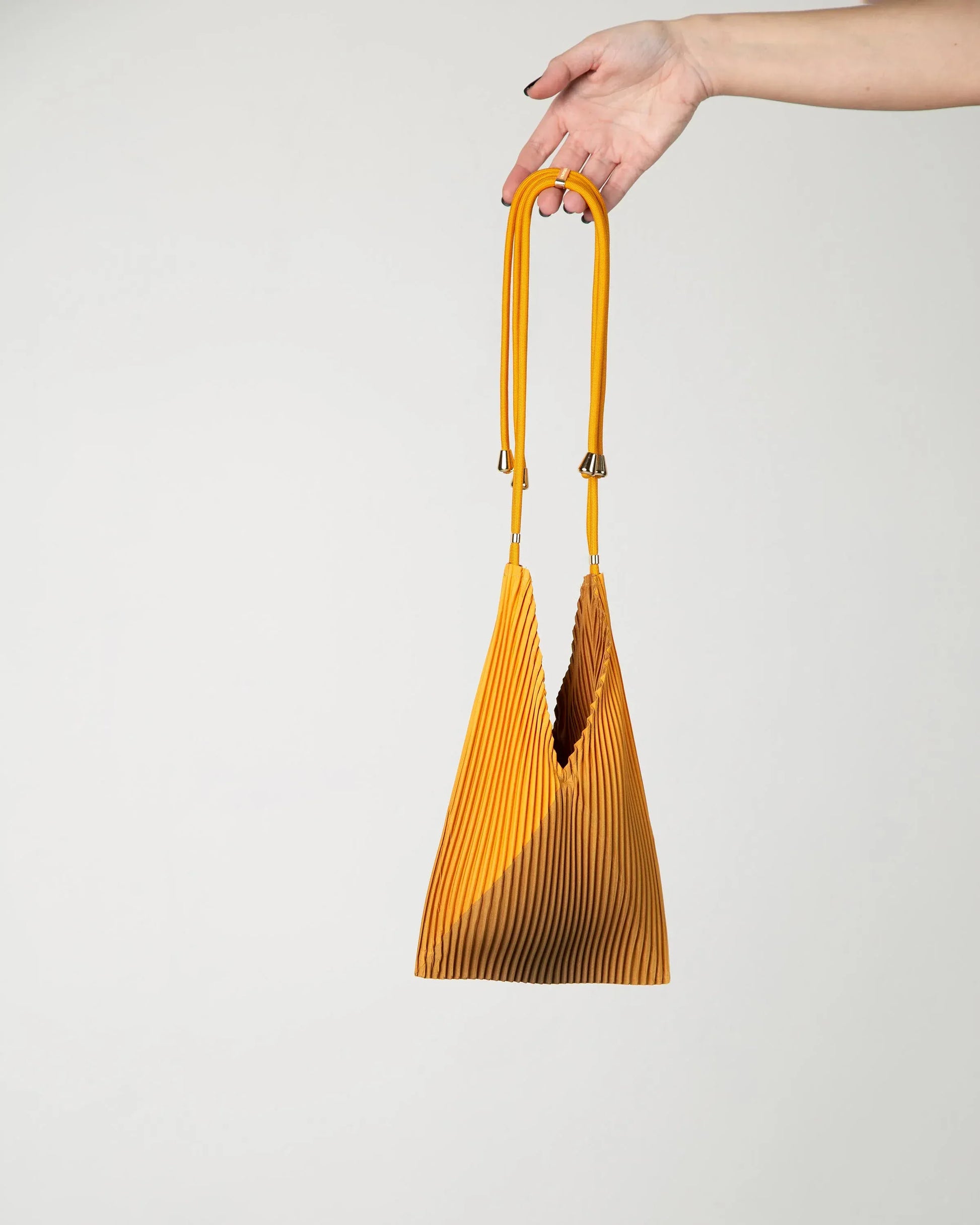 Multitudes Bags Baby bag plissettata - Artisan Gold