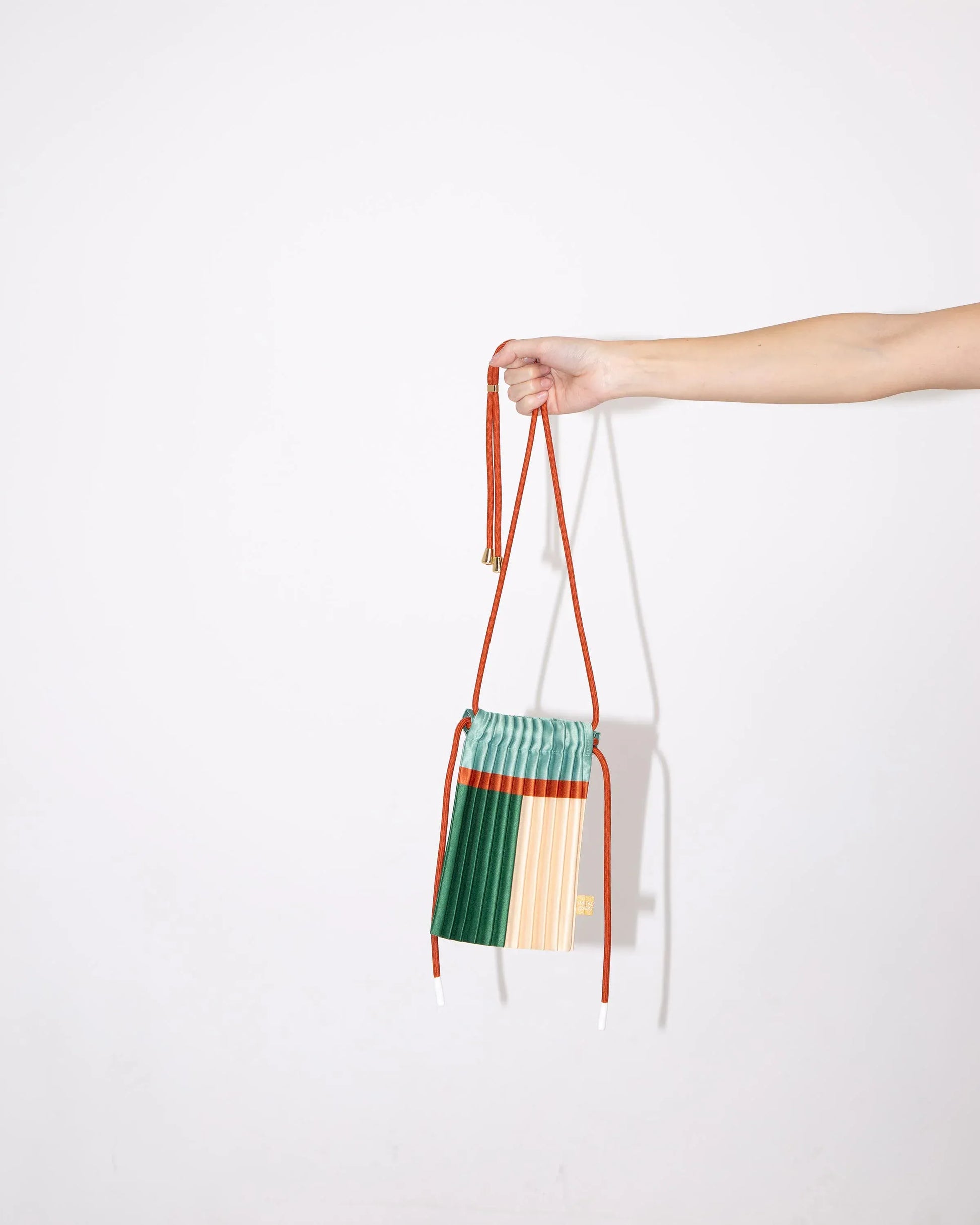 Multitudes Bags Mini bag plissettata - Emerald