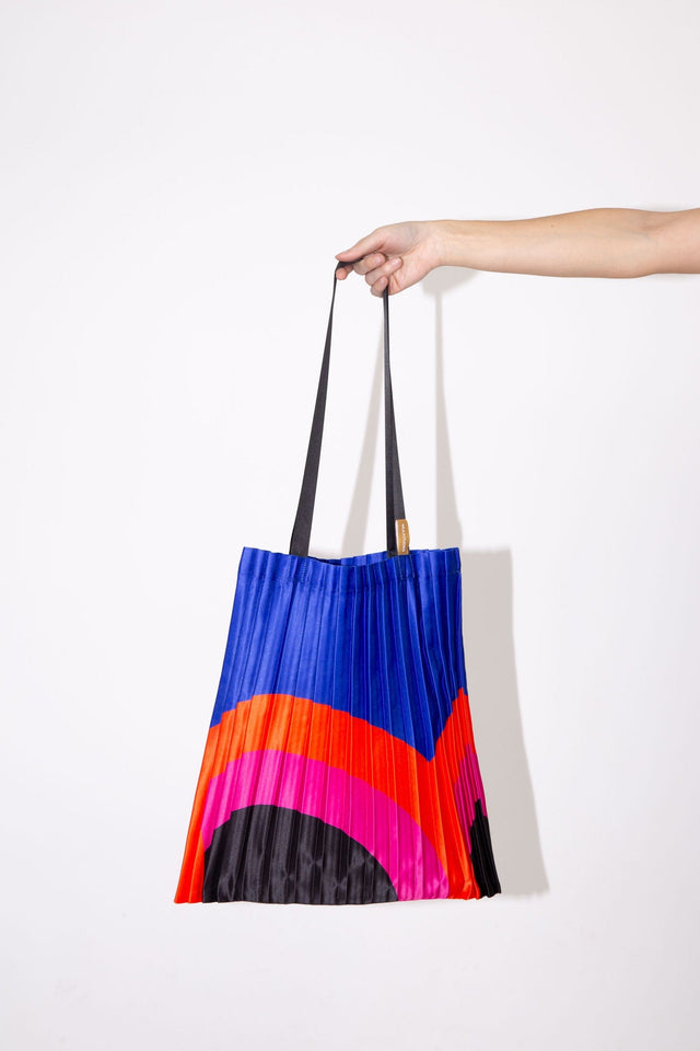 Multitudes Bags Tote bag plissettata in raso Rainbow