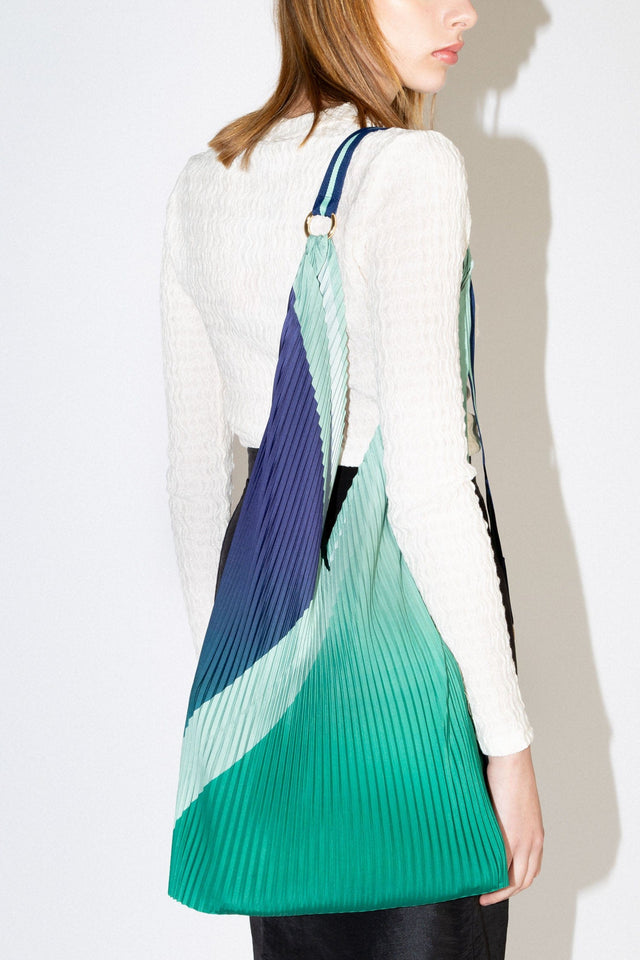 Multitudes Bags Y bag plissettata in raso Monica Green