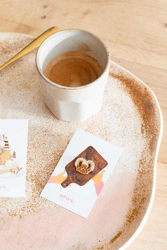 All The Way To Say Bijoux Spilla Bretzel