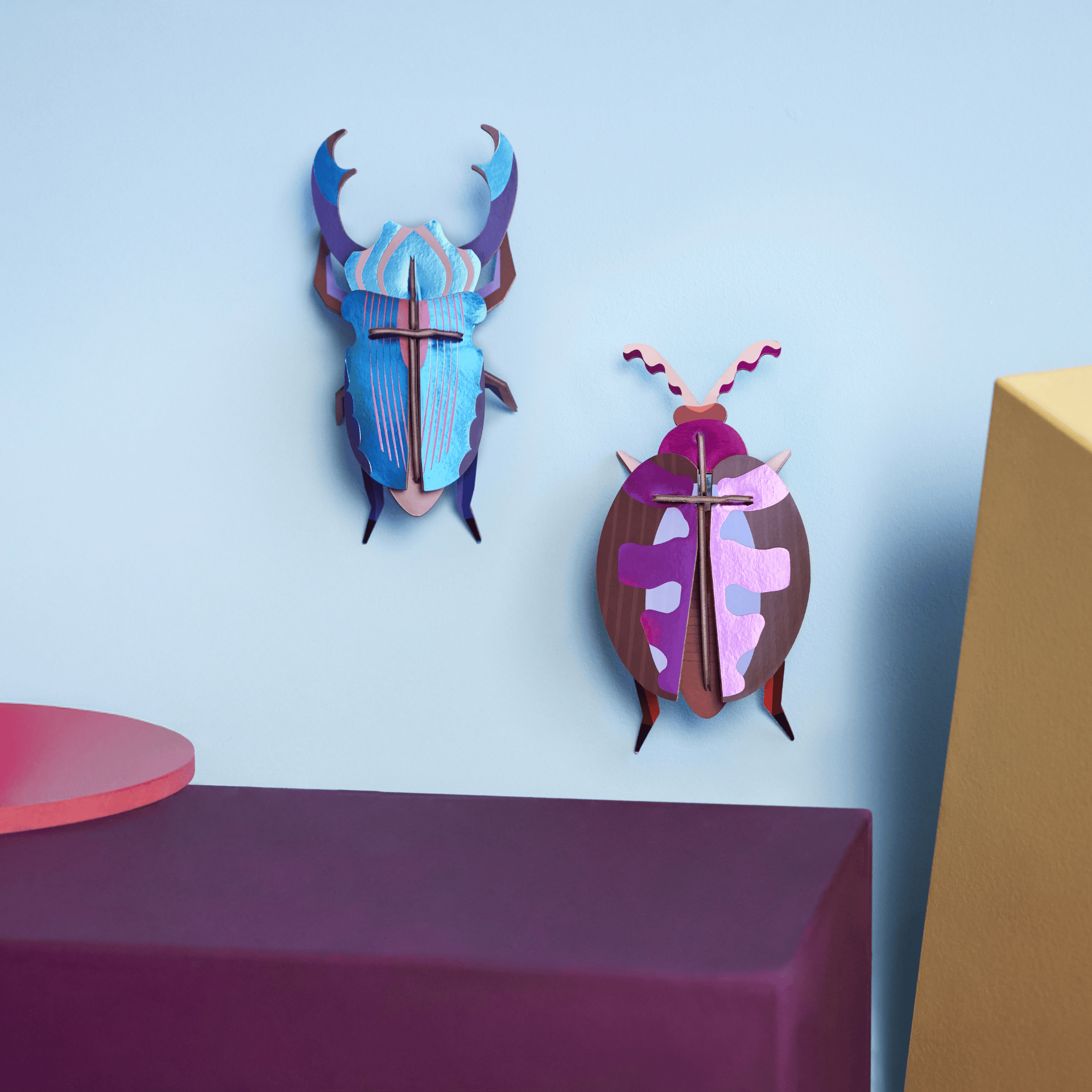 Studio Roof Decorazione parete Lumen Pink Beetle