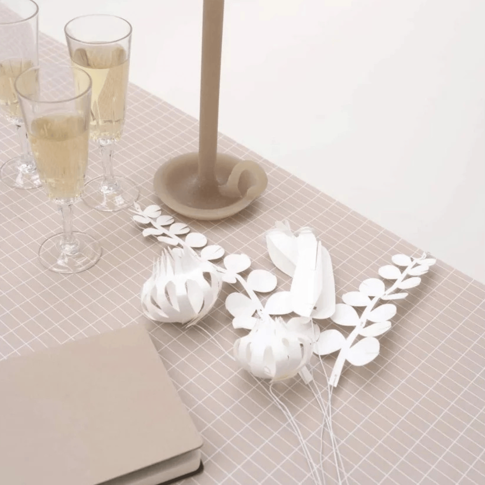 Jurianne Matter Home e accessori FIELD flowers large - White