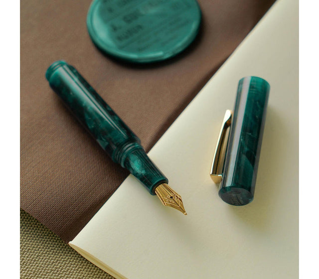 Marbled Fountain Pen Attaché Green