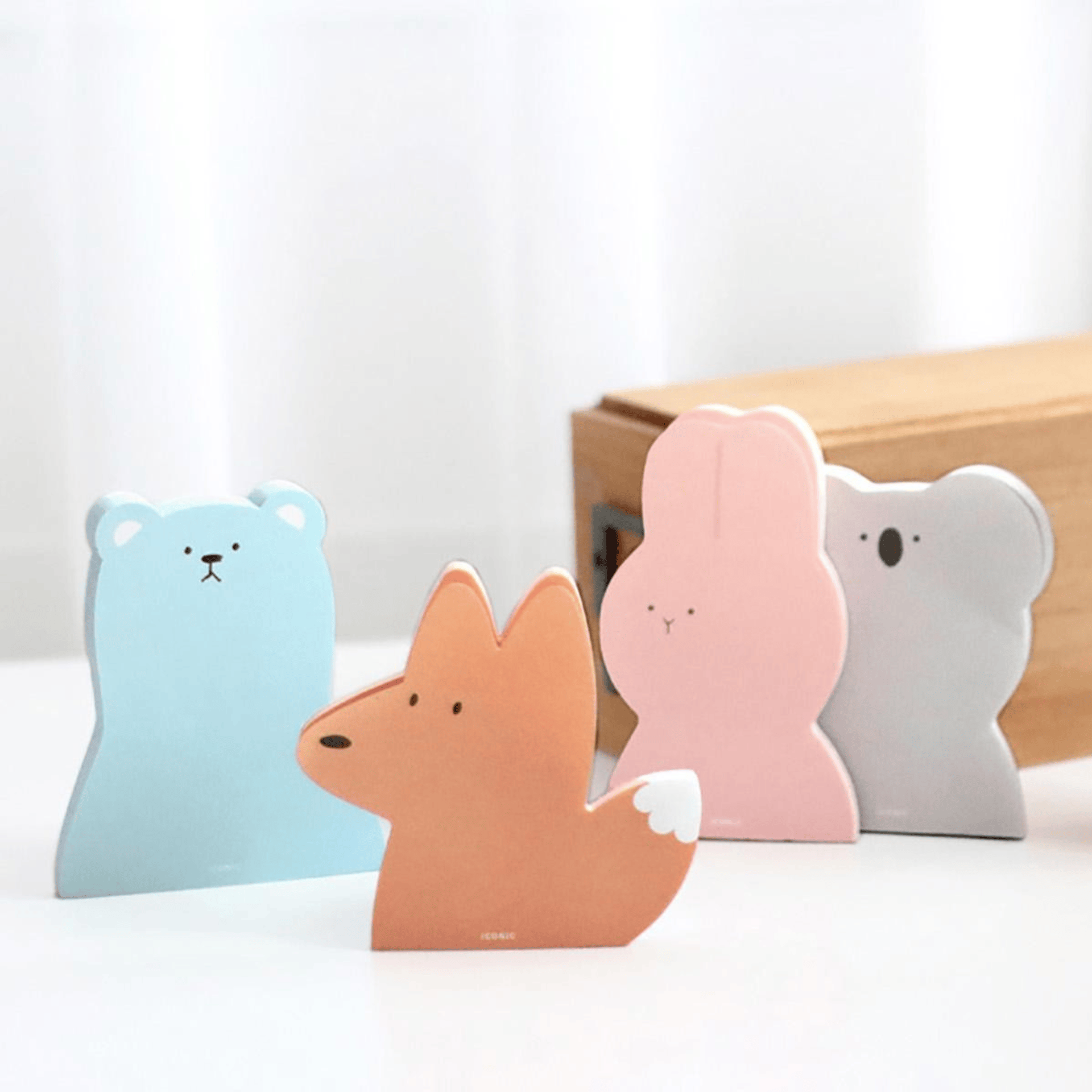 Iconic Notes Animal Memo - Bear
