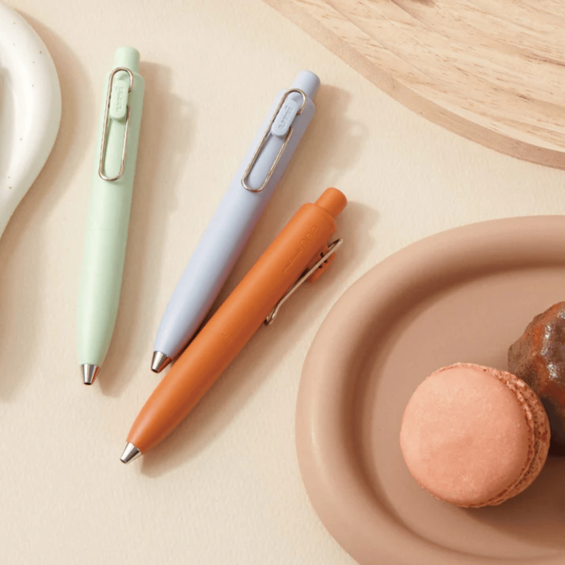 Mitsubishi Pencil Penne Penna Uni-Ball One P
