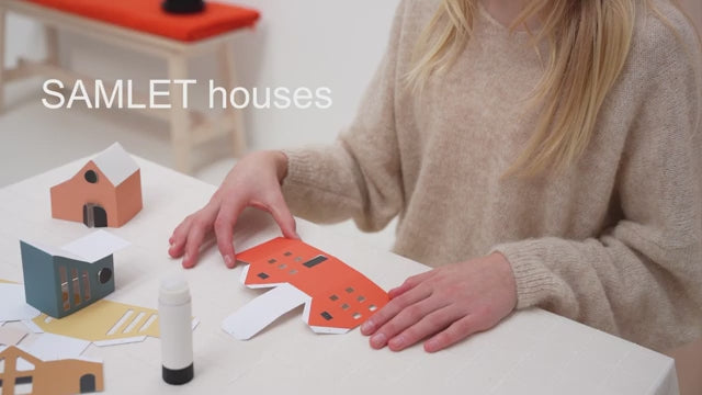 Carica video: SAMLET tiny houses