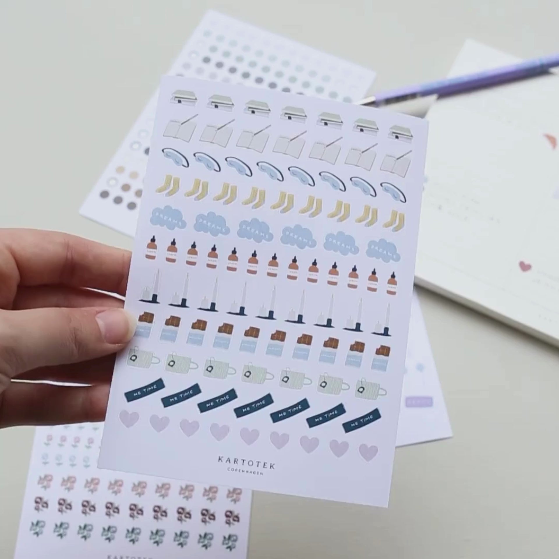 Carica video: Stickers Mini Me Time Icons