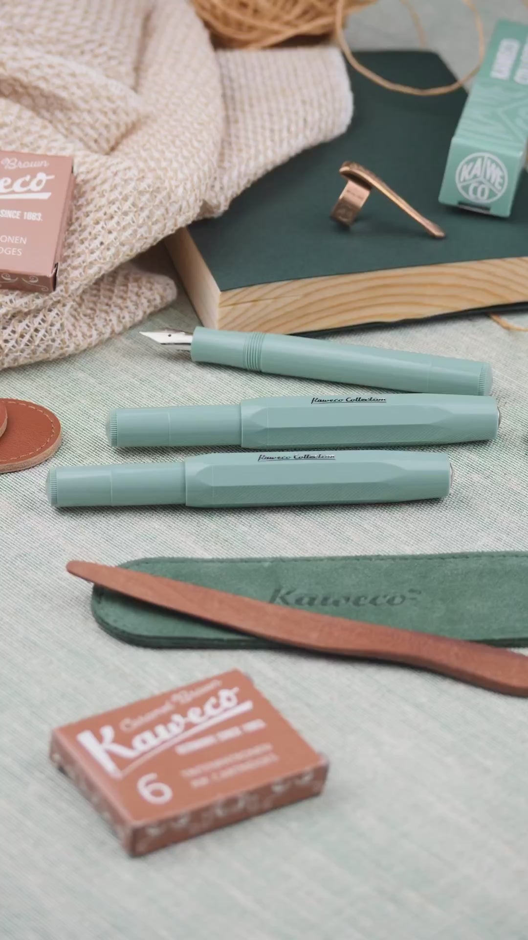 Carica video: Penna stilografica Kaweco Collection - Smooth Sage