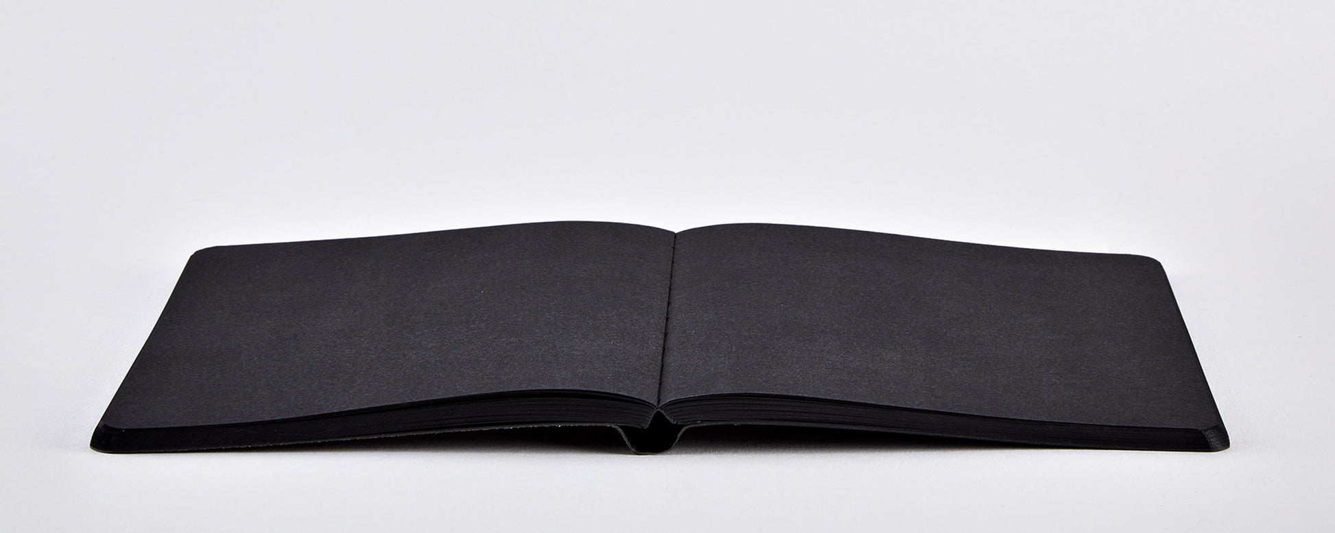 Nuuna Quaderni Nuuna Black con elastico - Not White