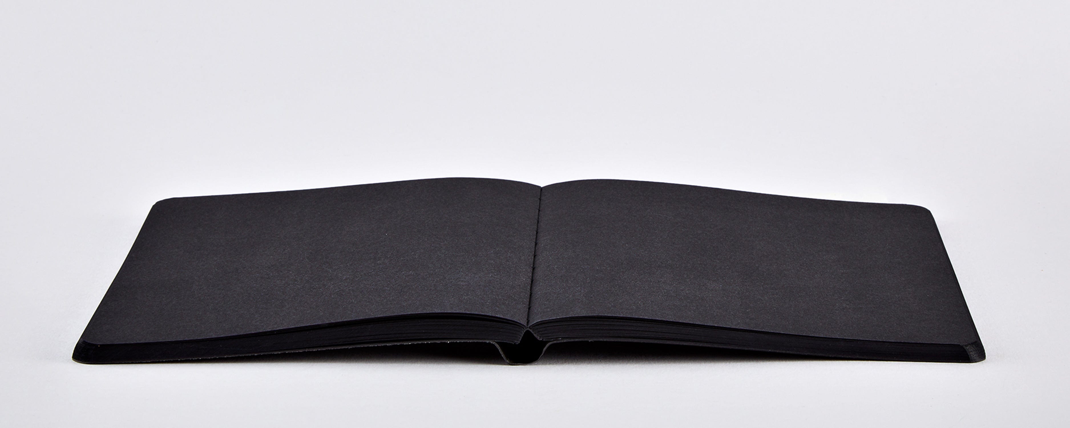 Nuuna Quaderni Nuuna Black con elastico - Not White