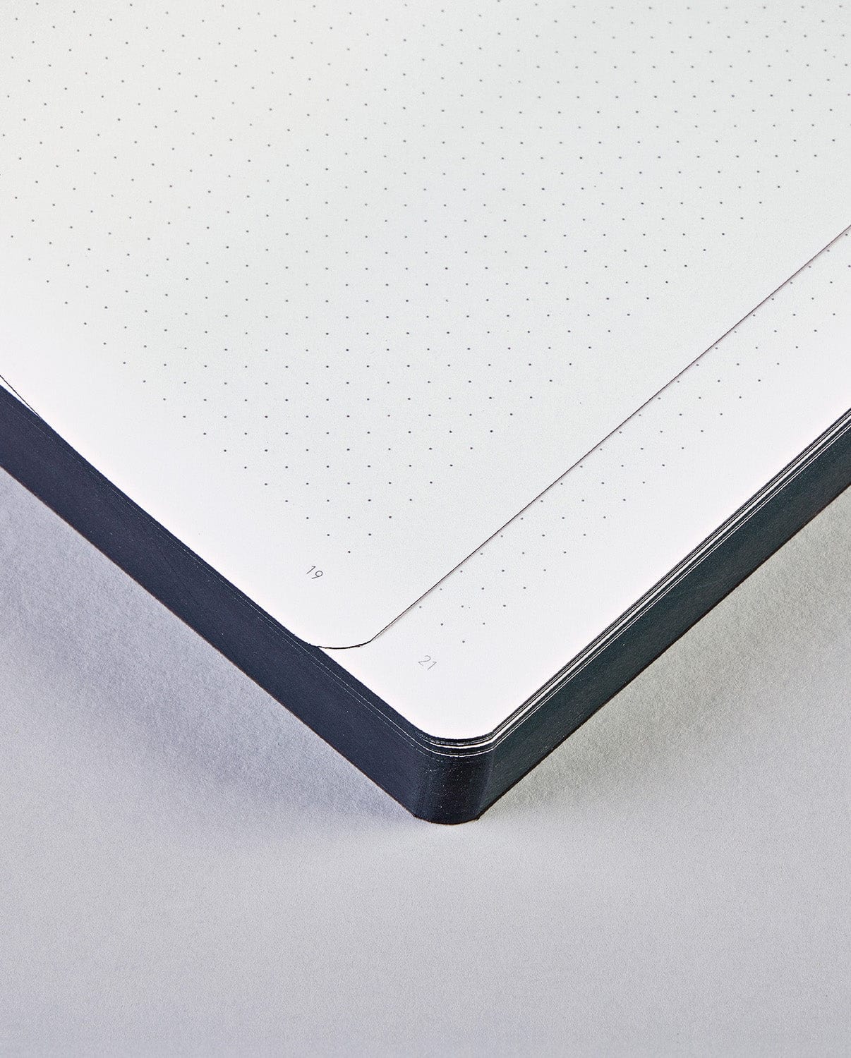 Nuuna Quaderni Nuuna Holy Shit