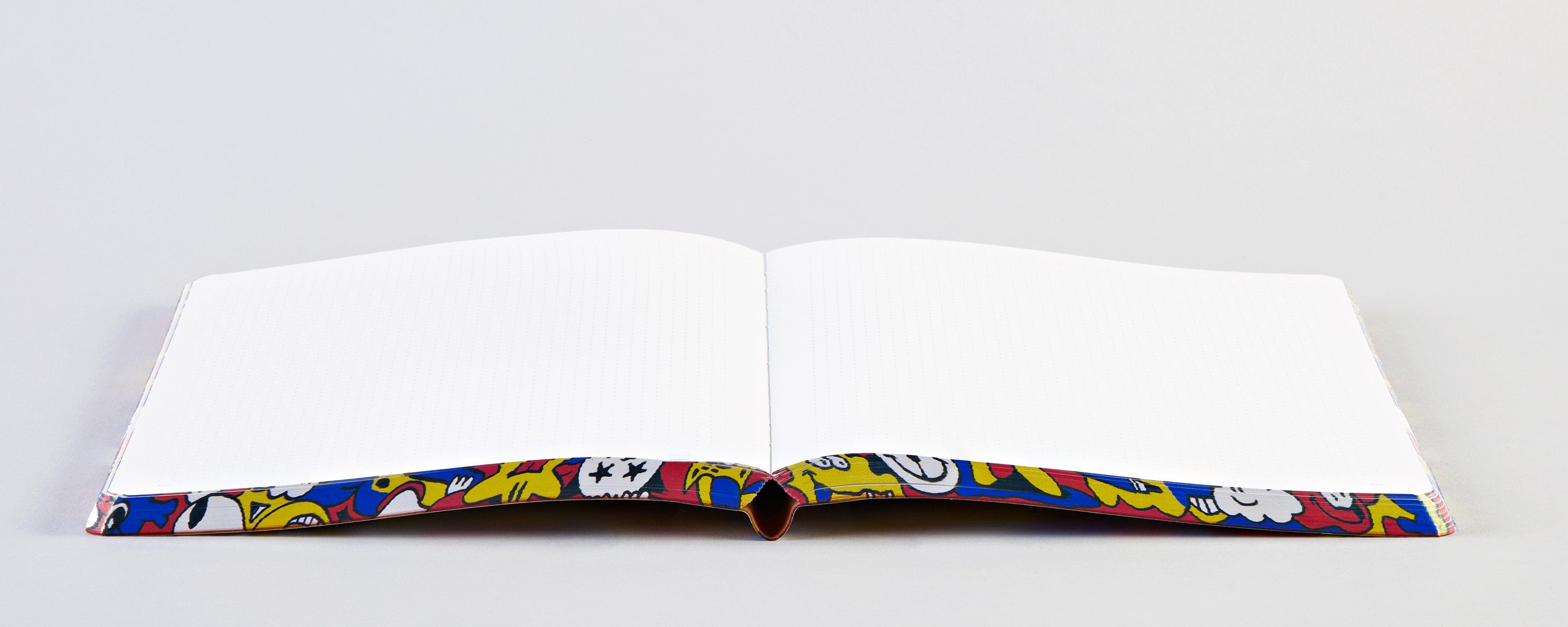 Nuuna Quaderni Nuuna Pride Parade by Jan Paul Muller - Graphic L