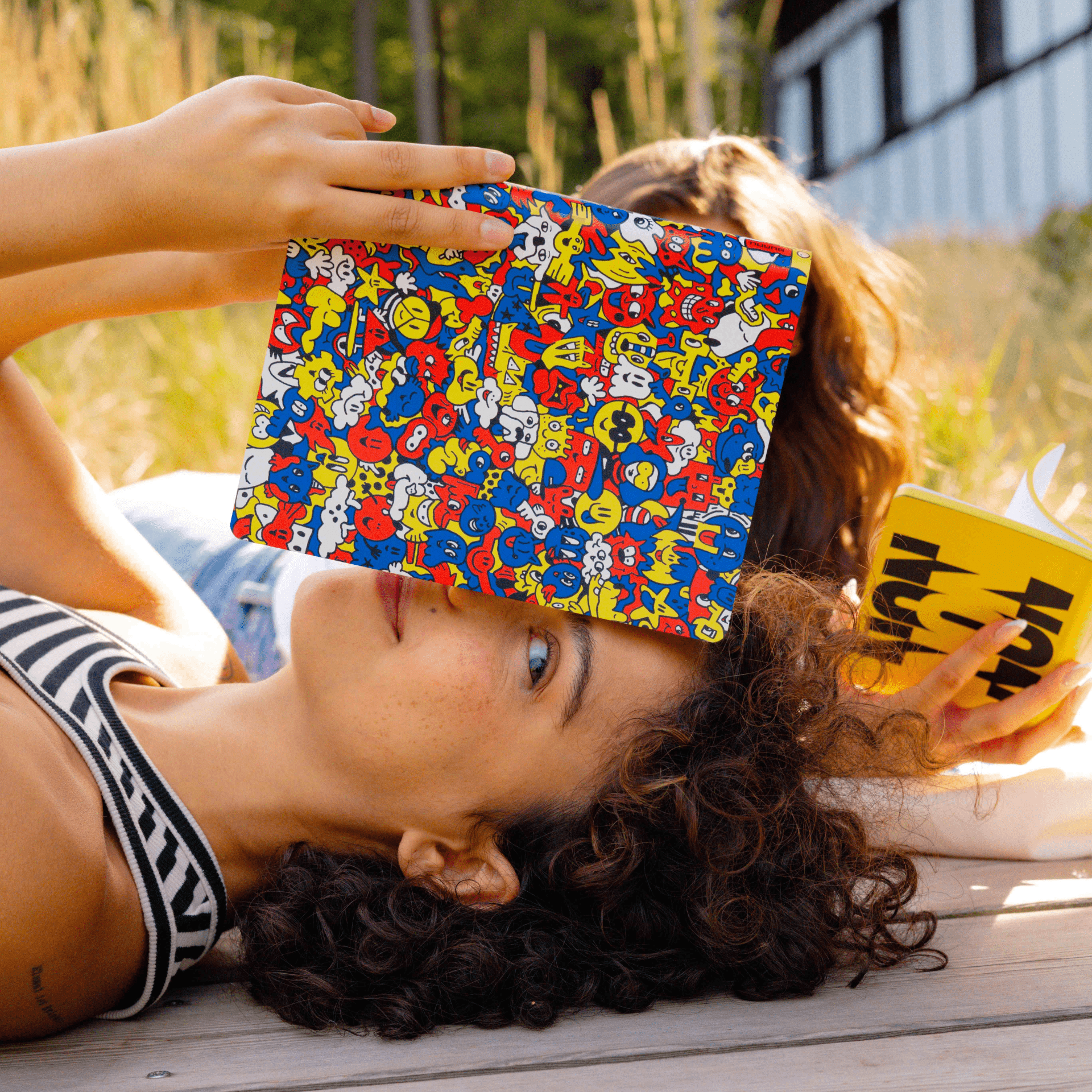 Nuuna Quaderni Nuuna Pride Parade by Jan Paul Muller - Graphic L