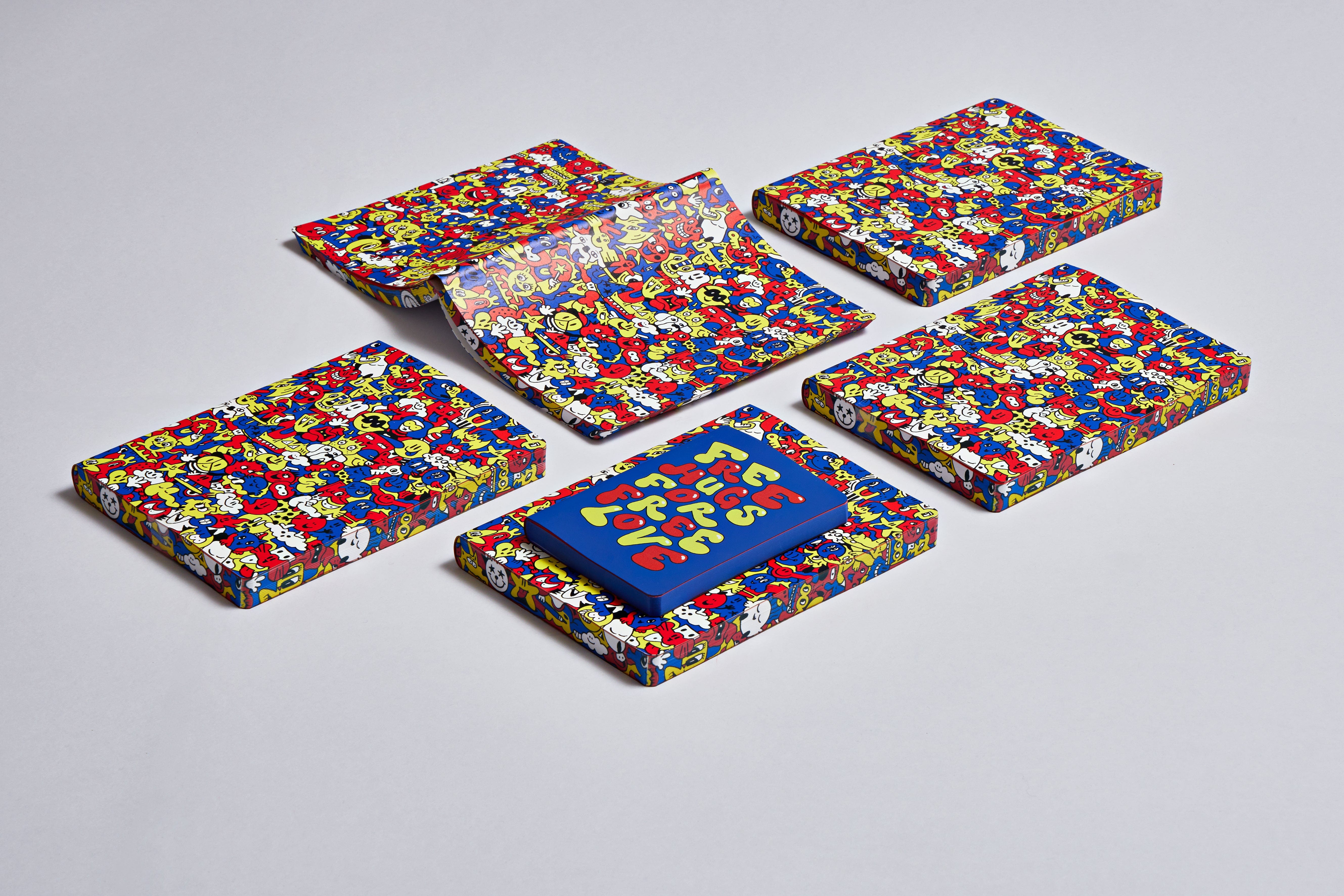 Nuuna Quaderni Nuuna Pride Parade by Jan Paul Muller - Graphic L