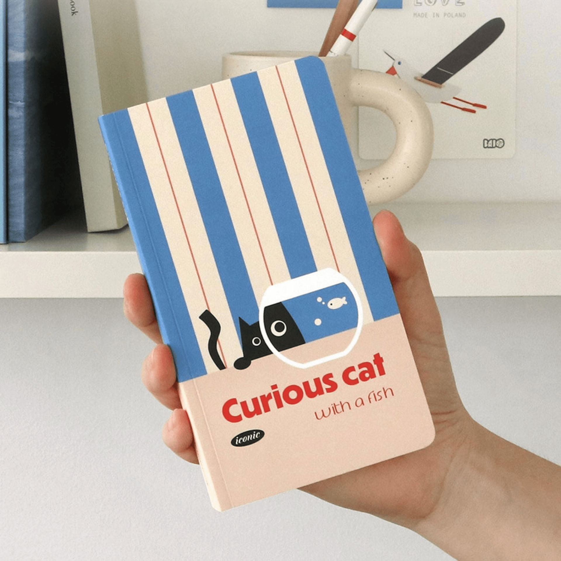 Iconic Quaderni Slow Handy Notebook - Curious Cat