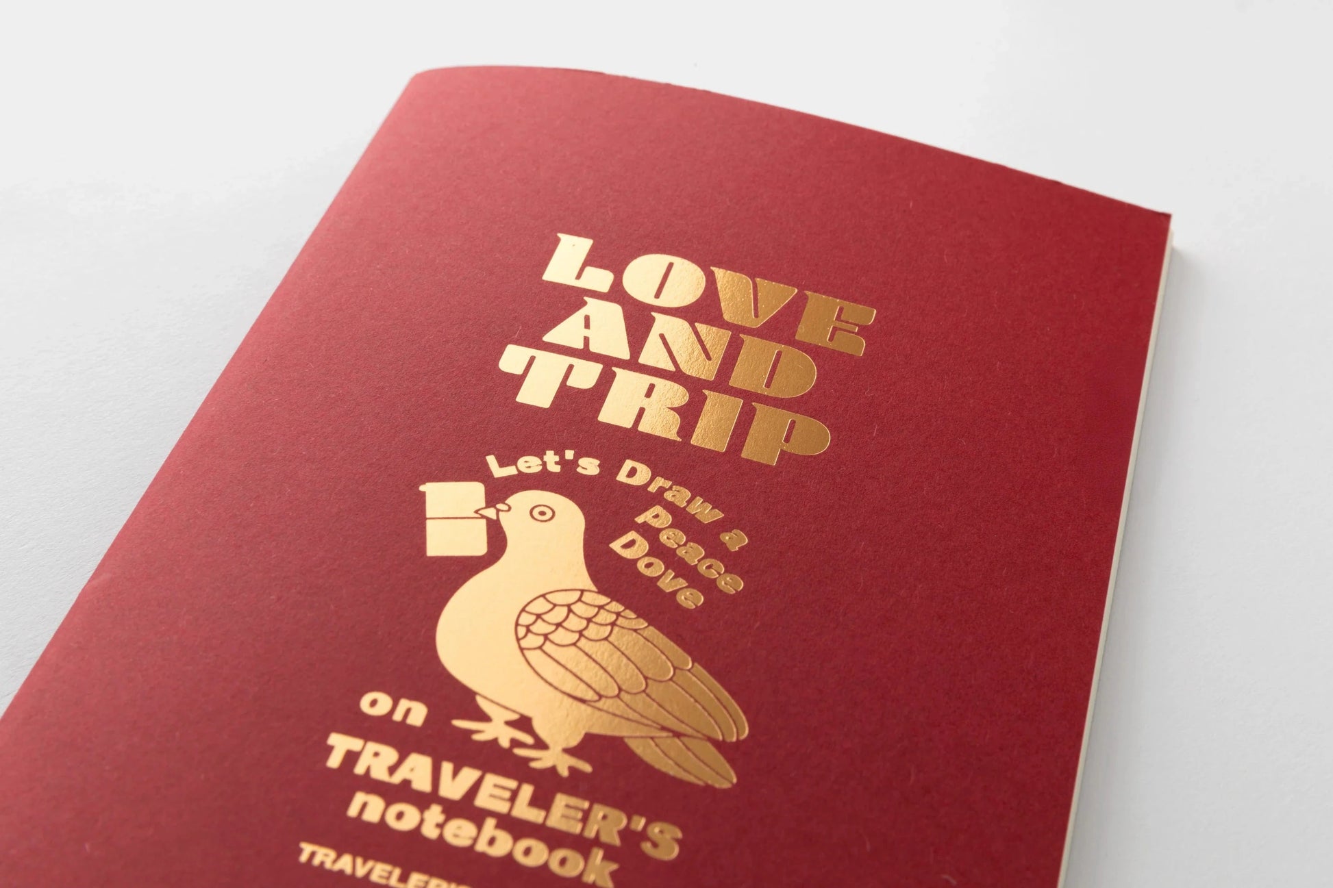 Traveler's Company Japan Quaderni Traveler's Notebook Limited Edition - LOVE AND TRIP