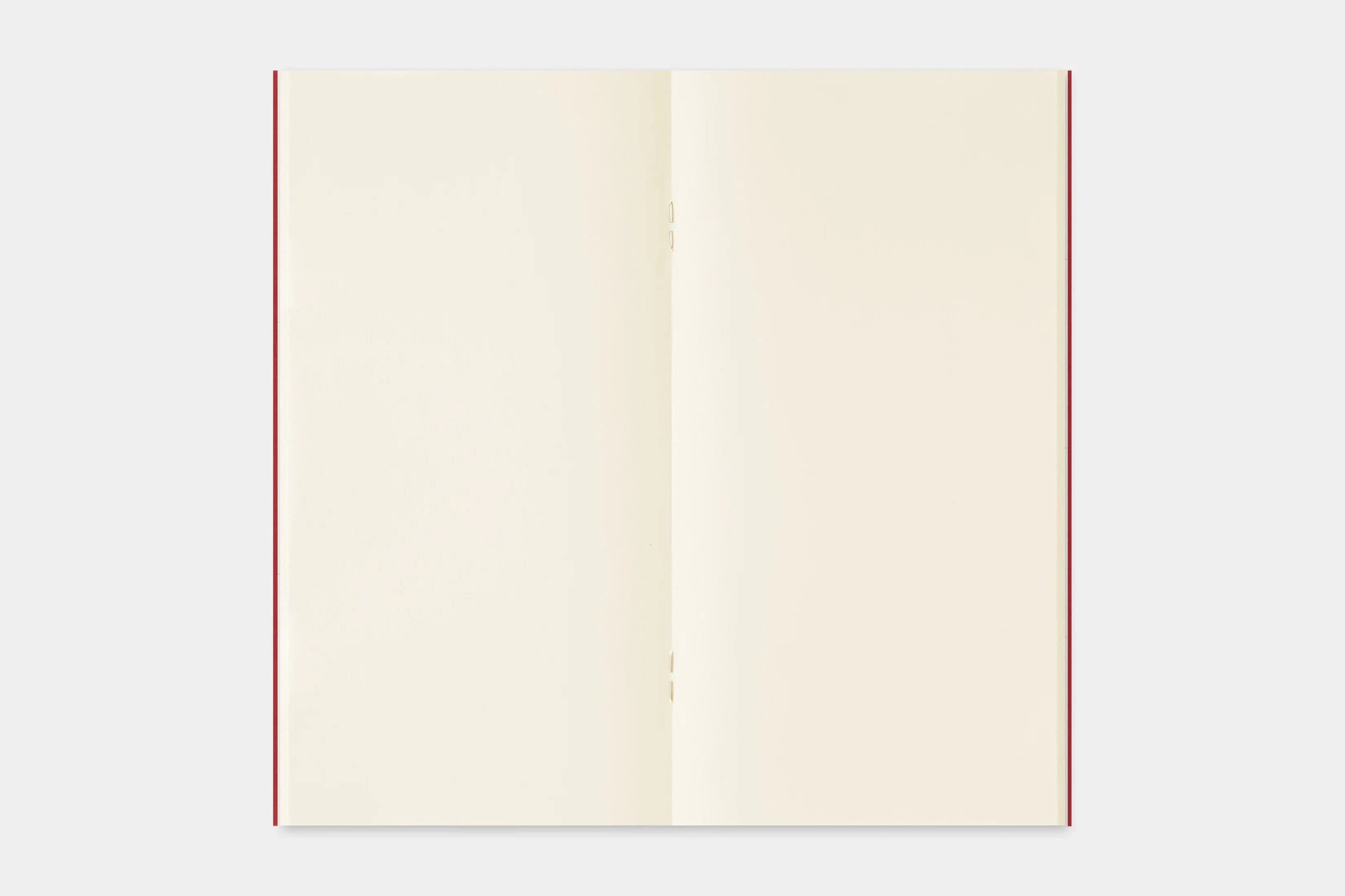Traveler's Company Japan Quaderni Traveler's Notebook Limited Edition - LOVE AND TRIP