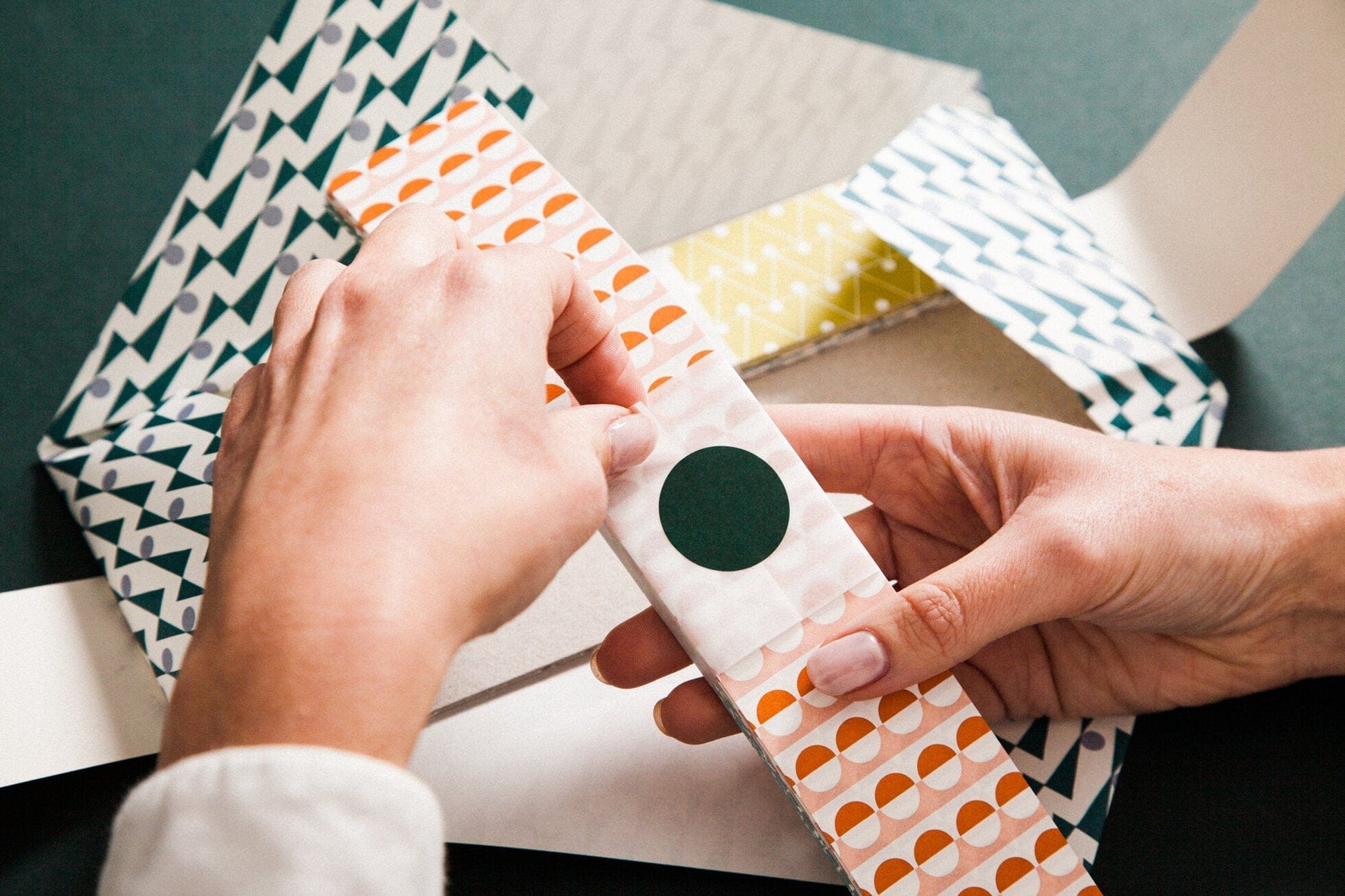 Ola DIY Papercraft Kit - Ghirlanda di carta