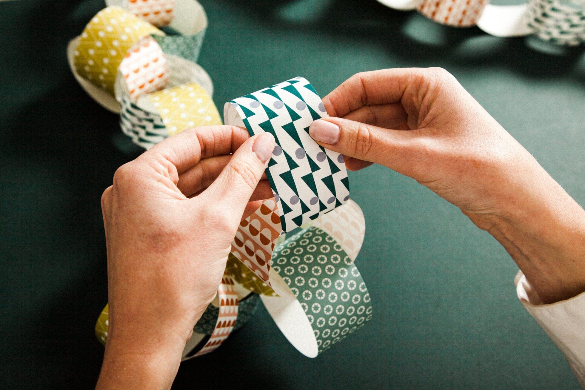 Ola DIY Papercraft Kit - Ghirlanda di carta